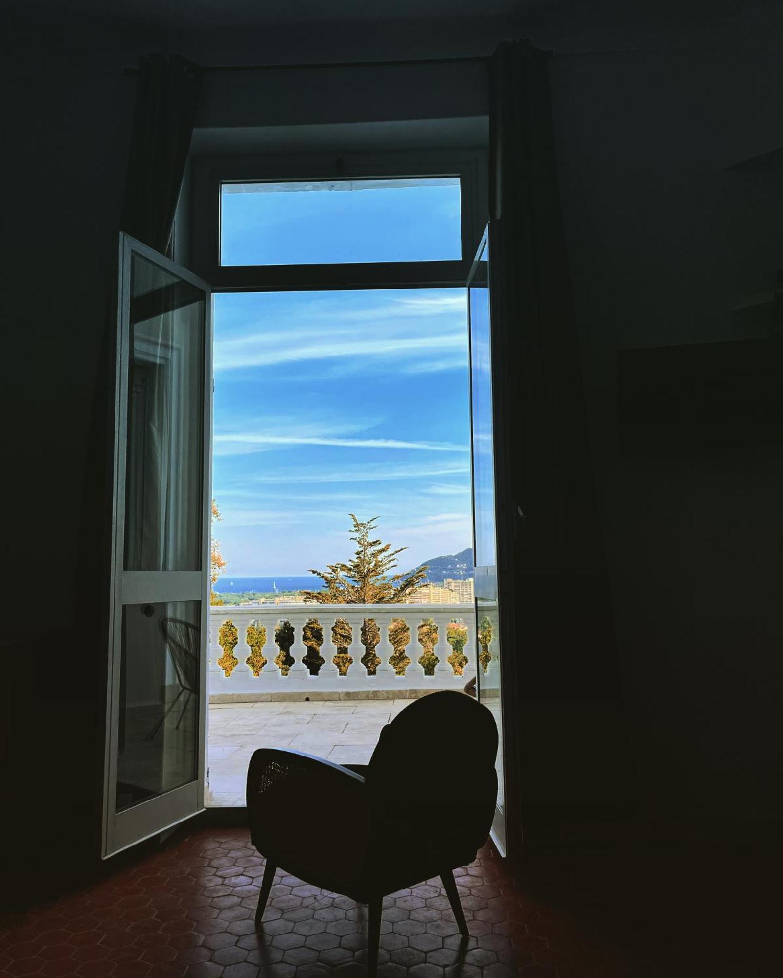 Villa Les Roches Манделю-ла-Напул Екстериор снимка